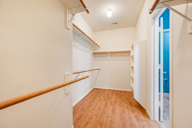 Building Photo - 8911 Cedar Mound Ln