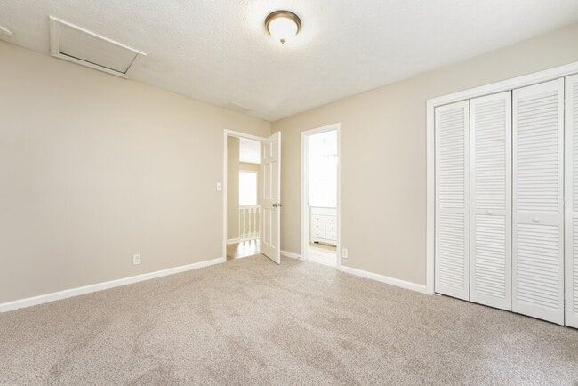 Building Photo - 3387 Pembrook Farm Way SW