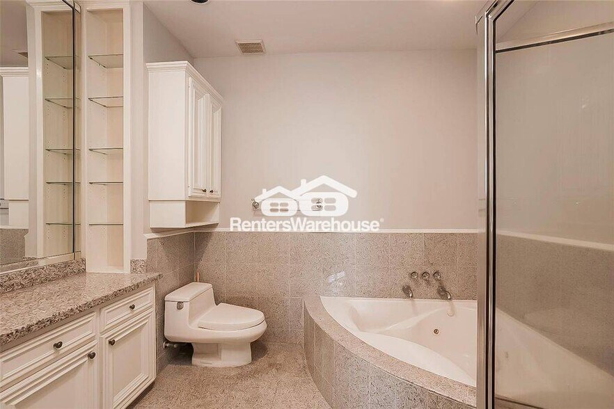 Building Photo - 3818 Hazard St