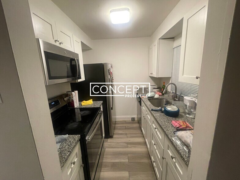 Building Photo - 774 Columbus Ave