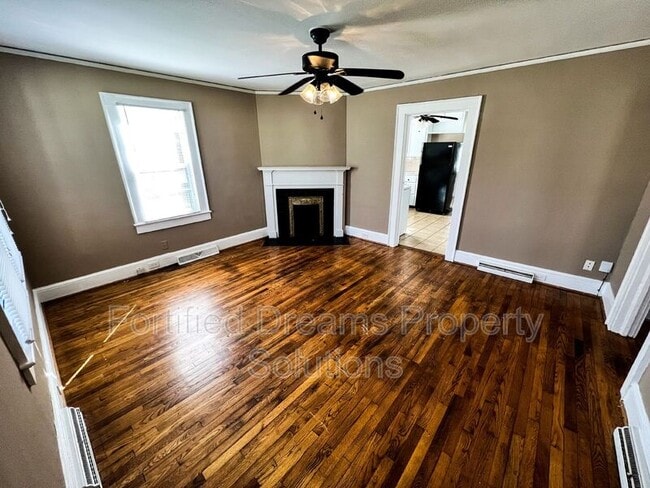 Building Photo - 316 Elmwood Dr