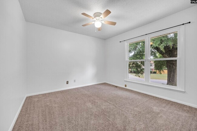 Building Photo - 101 Stuart Ln