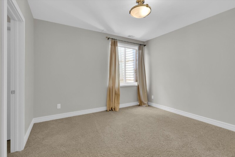 Building Photo - 595 S Corona St