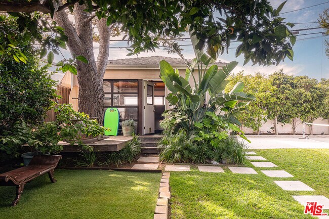 Building Photo - 1413 Ashland Ave