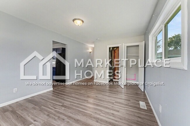 Building Photo - 7432 Beech Ave