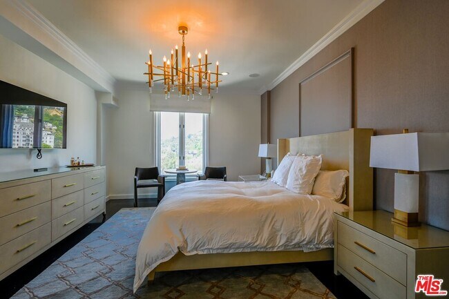 Building Photo - 1424 N Crescent Heights Blvd