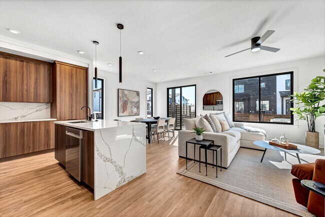 Building Photo - Welcome to Parkside of Lowell