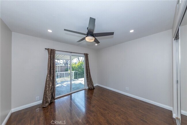 Building Photo - 4661 Woodhaven Dr