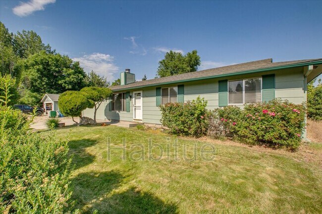 Building Photo - 2924 S Holden Ave