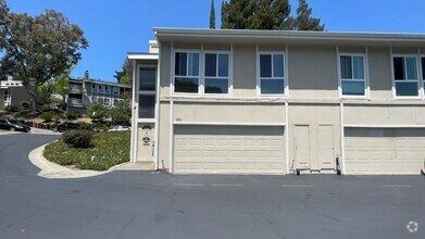 Building Photo - Pleasant Hill Ridgeview community! Beautif...