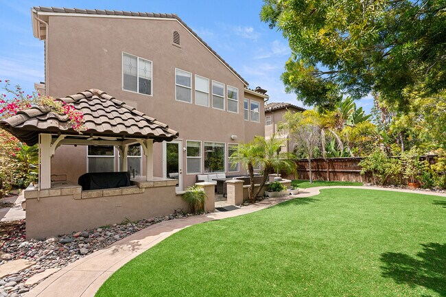 Building Photo - 7116 Torrey Mesa Ct