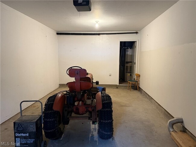 Building Photo - 4044 Mogadore Rd