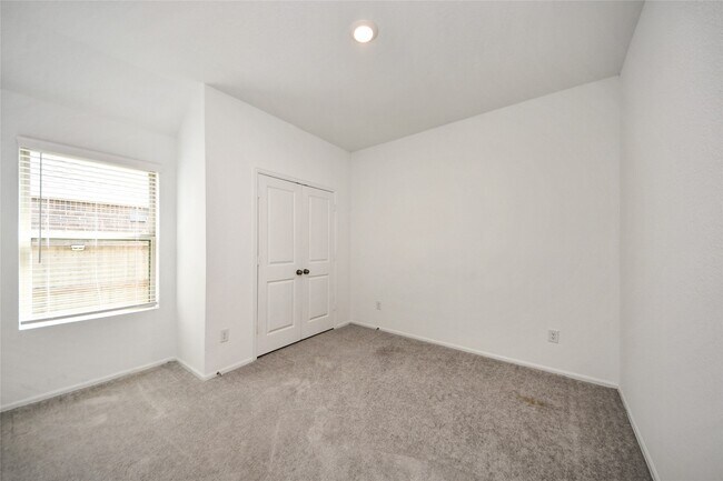 Building Photo - 19348 Villa Mesa Dr