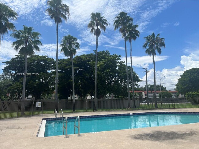 Building Photo - 8710 SW 3rd St