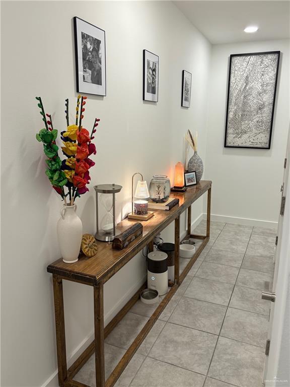 Building Photo - 28 Jenna Ln