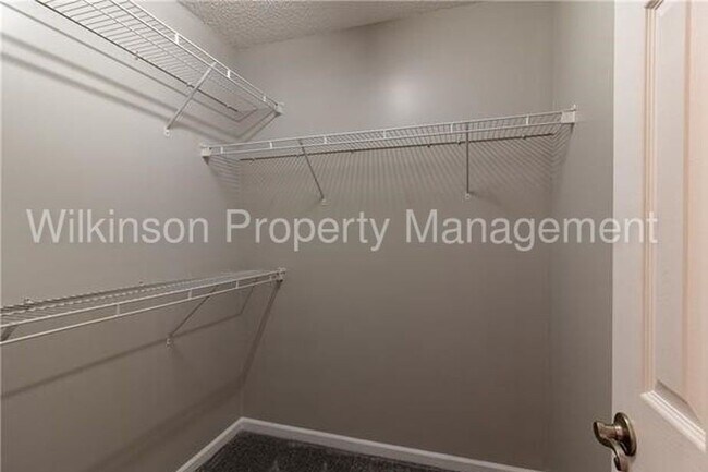 Building Photo - Gorgeous 2Bd/2.5 Bth Townhome in Ballantyne