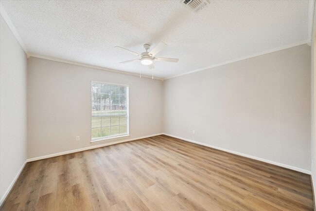 Building Photo - 14722 Brown Rd