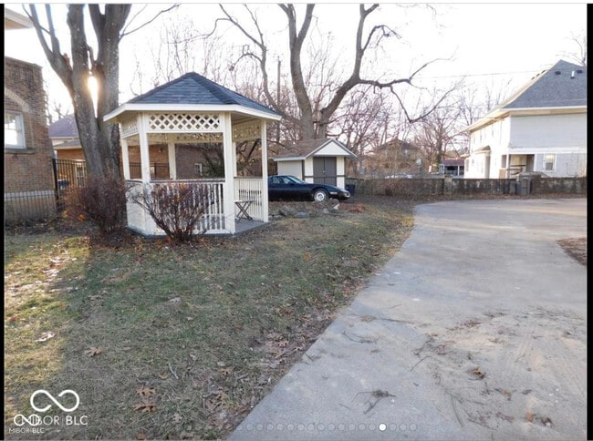 Building Photo - 3158 E Fall Creek Pkwy N Dr