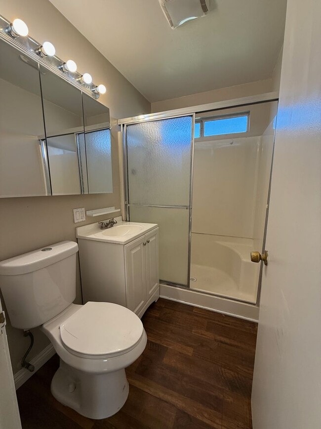 Building Photo - Beautiful 2 Bedroom 1 Bath home in well desired El Cajon neighborhood