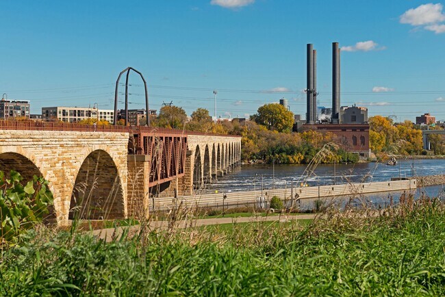 Building Photo - 1111 W River Pkwy