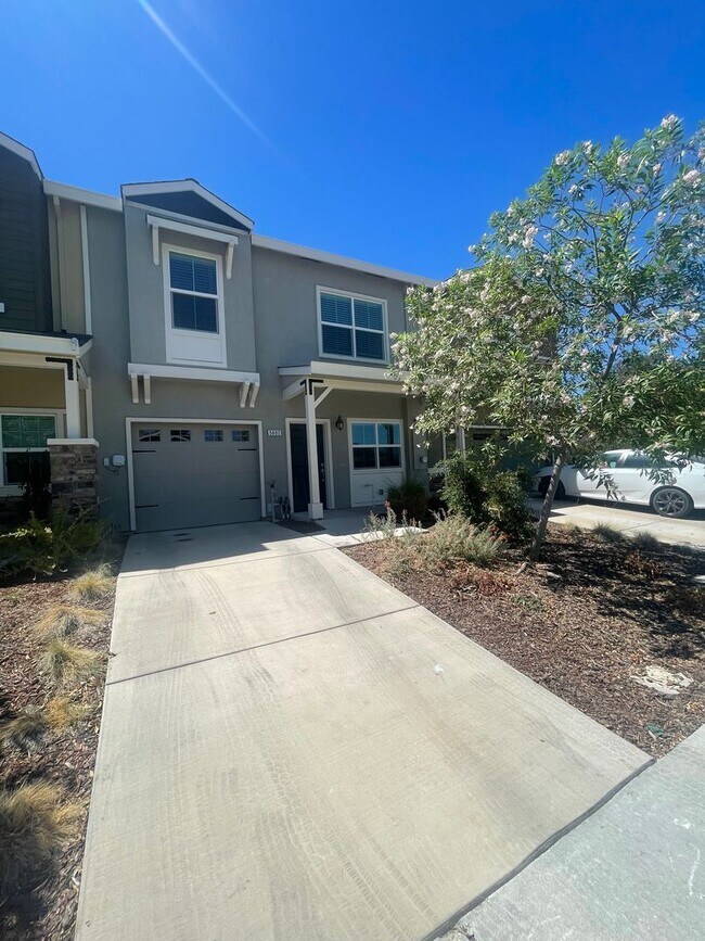 Building Photo - Private Condo in Awesome Rocklin Location!