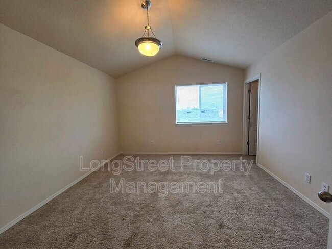 Building Photo - 4437 Creel Ave