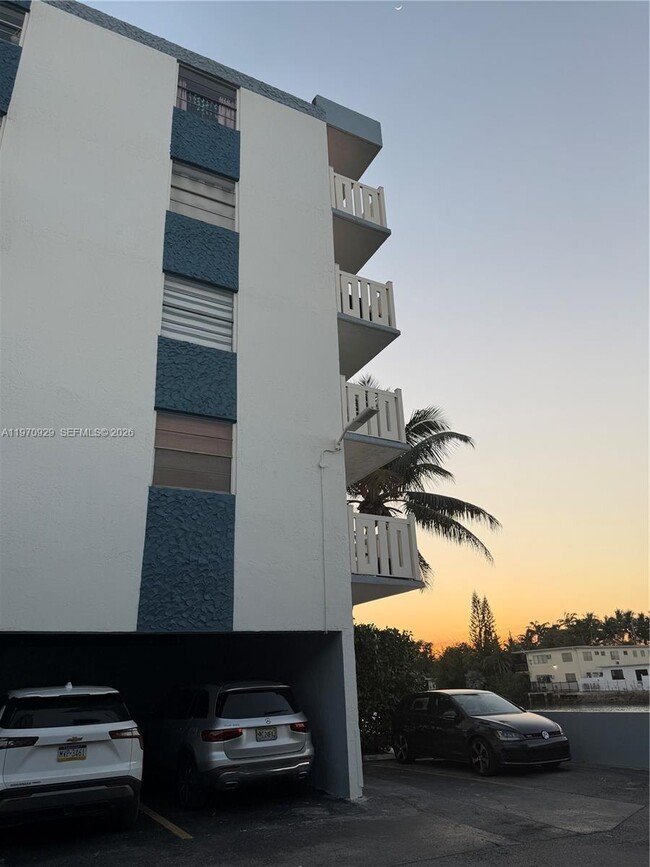 Building Photo - 7900 Tatum Waterway Dr