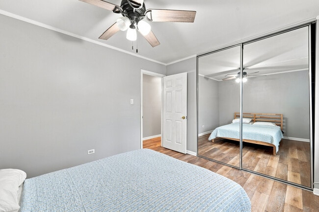 Building Photo - 5115 Blodgett Ave