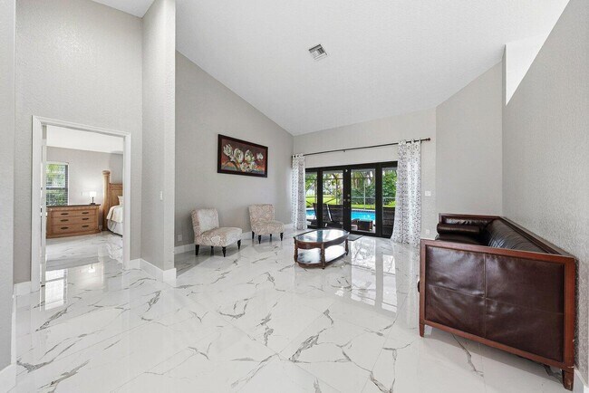 Building Photo - 13710 Callington Dr