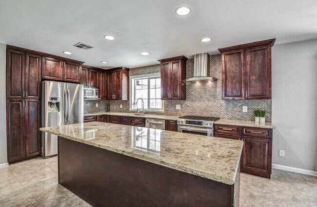 Building Photo - 21 E McKinley St