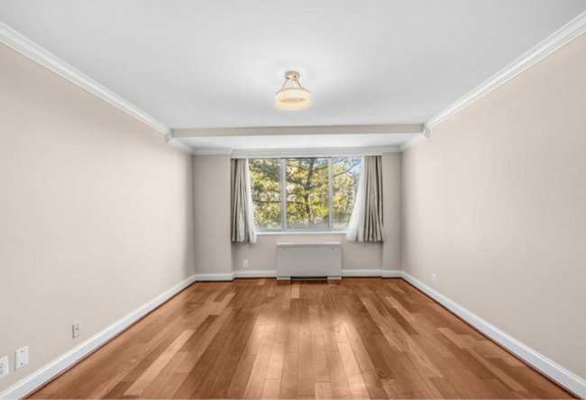 Building Photo - Modern 2BR/2.5BA Two-Level Condo in The Fountains