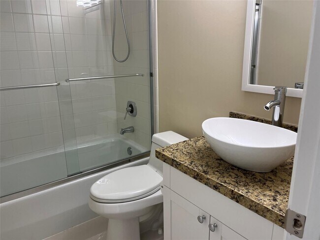 Building Photo - 6767 Collins Ave