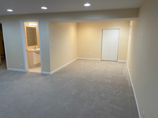 Building Photo - 1723 Wildberry Dr