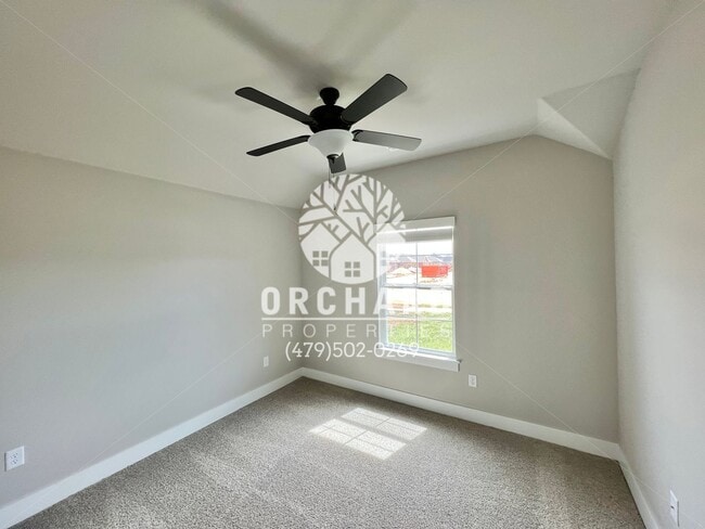 Building Photo - Tontitown- Single-Family Home- Desirable Huntley Plan