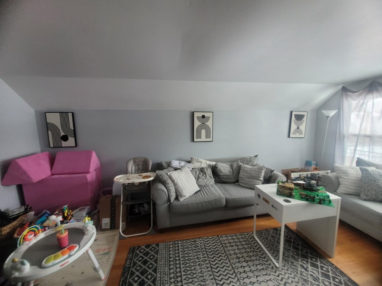 Building Photo - 4939 N 54th St