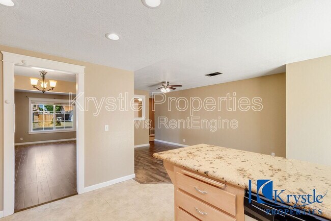 Building Photo - 225 Millbrook Way