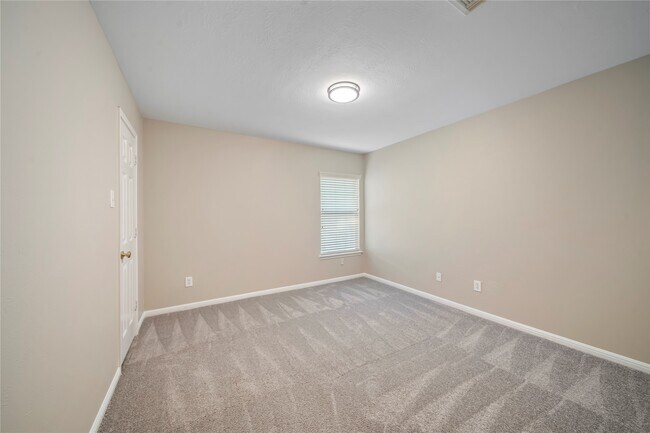 Building Photo - 22519 Diamond Shore Ct