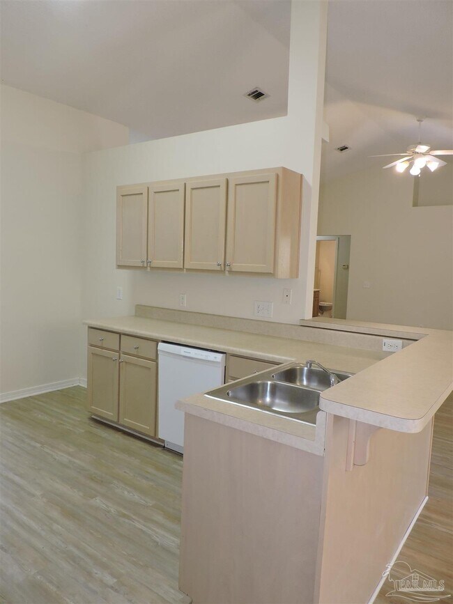 Building Photo - 6837 Fort Deposit Dr