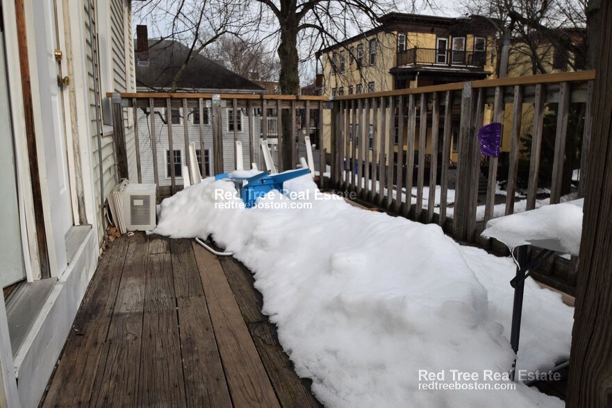 Building Photo - 216 Freeman St