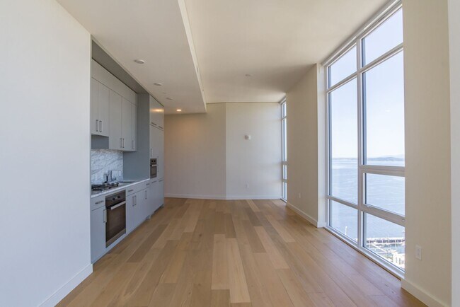 Building Photo - 2Bd/2Ba Seattle Condo