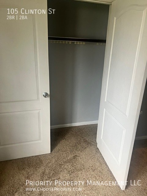 Building Photo - 105 Clinton St