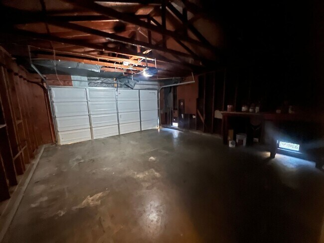 Building Photo - Spacious 4BR/2BA Mira Mesa Home For Rent!