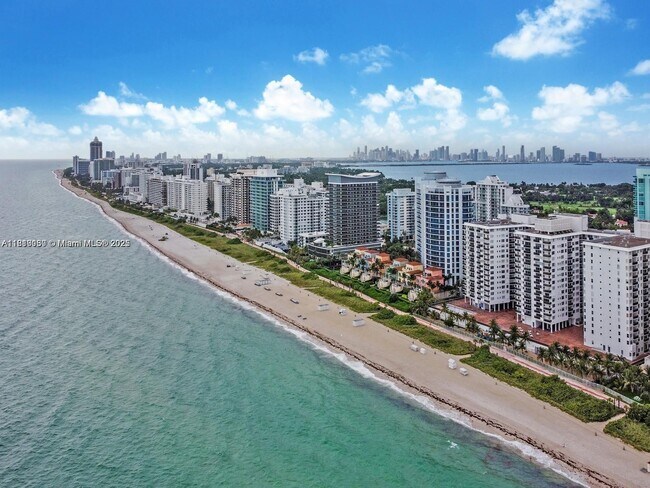 Primary Photo - 6039 Collins Ave