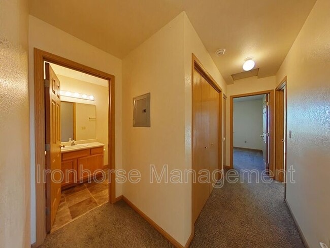 Building Photo - 2491 Wheeler Dr