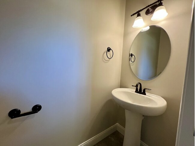 Building Photo - 756 Sedgegrass Dr