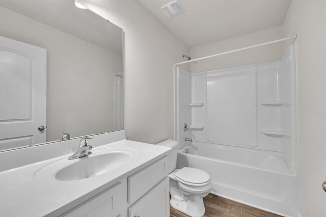 Building Photo - 79 Kinsale Ct
