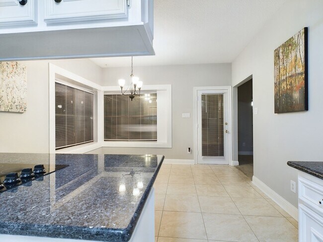 Building Photo - 11614 Taos Ln