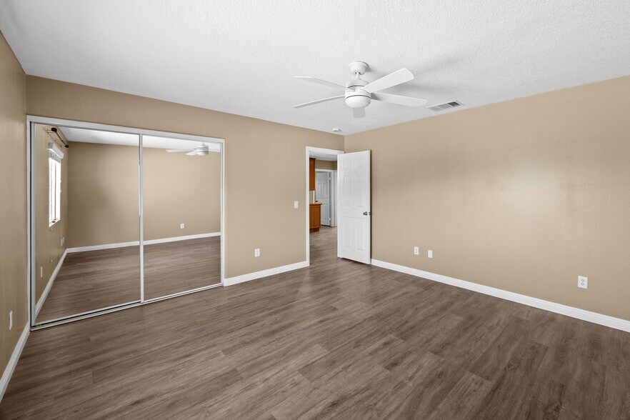 Building Photo - 38442 Wakefield Pl