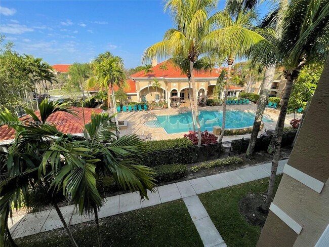 Building Photo - 140 SW 117th Ave