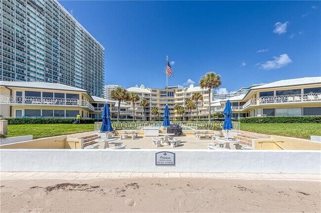 Building Photo - 2000 S Ocean Ln